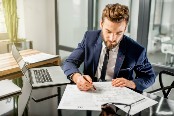 Finance vs. Accounting: Which Degree Is Right for You?