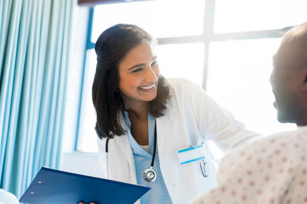 Acute care nurse practitioner at bedside
